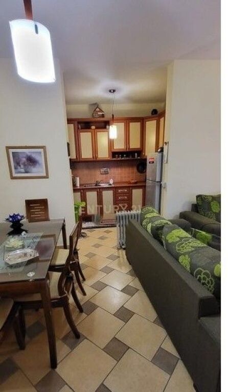 APARTAMENT 2+1+2 NE SHITJE PROKURORIA E PERGJITHSHME
