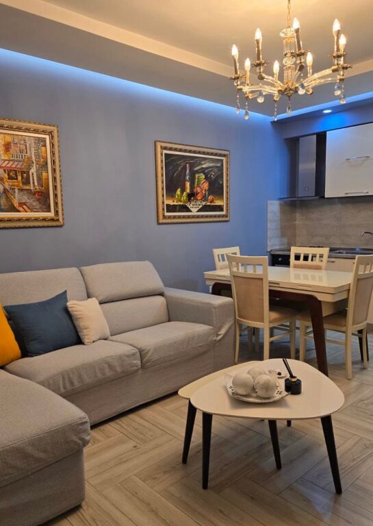 APARTAMENT ME QERA 1+1 ISH RESTORANT DURRESI 65.000 LEKE