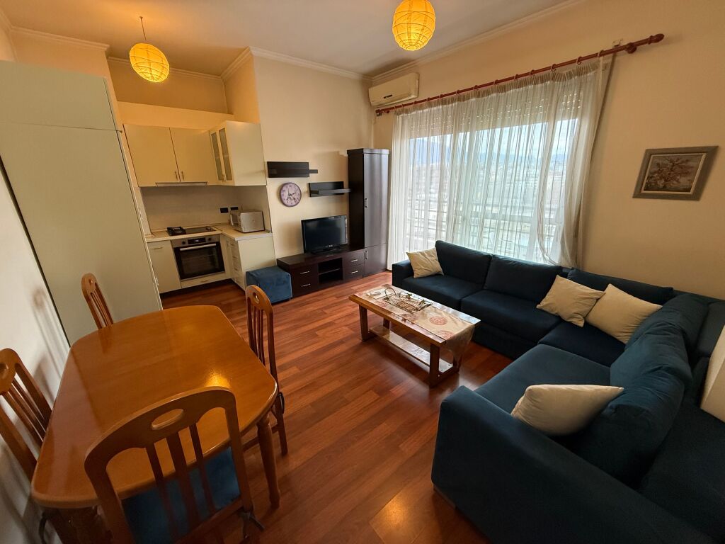 Appartamento 1+1 in affitto 📍Pazaro i ri