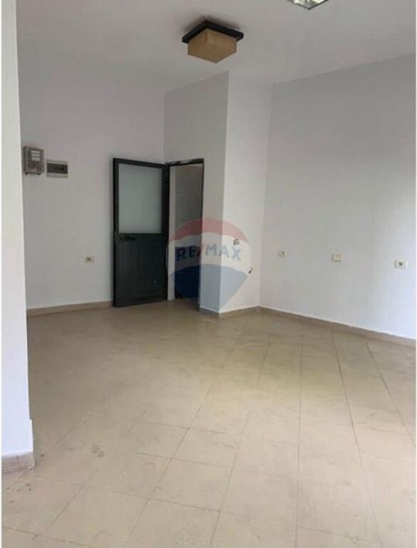 Dyqan me Qira – Rruga Pjetër Budi, Tiranë