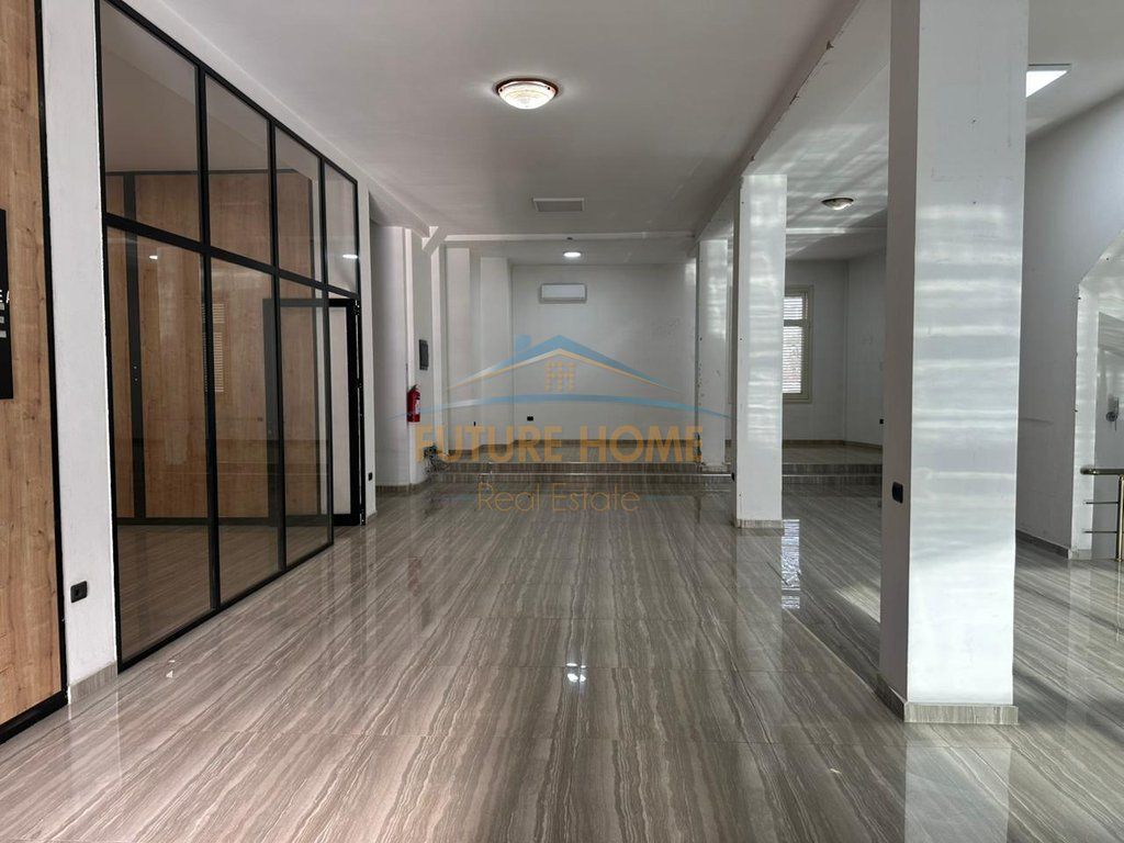 Qera, Godinë 4 Katëshe,Laprakë,Tiranë