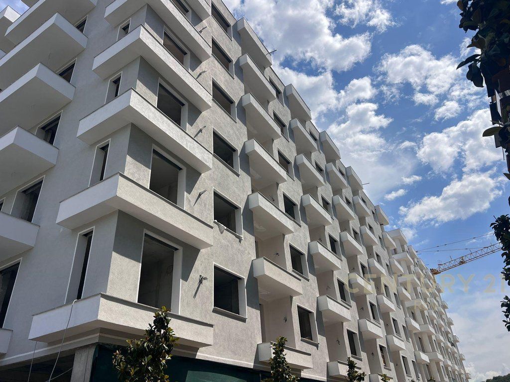 APARTMENT 1+1 UNDER CONSTRUCTION IN GOLEM FOR SALE