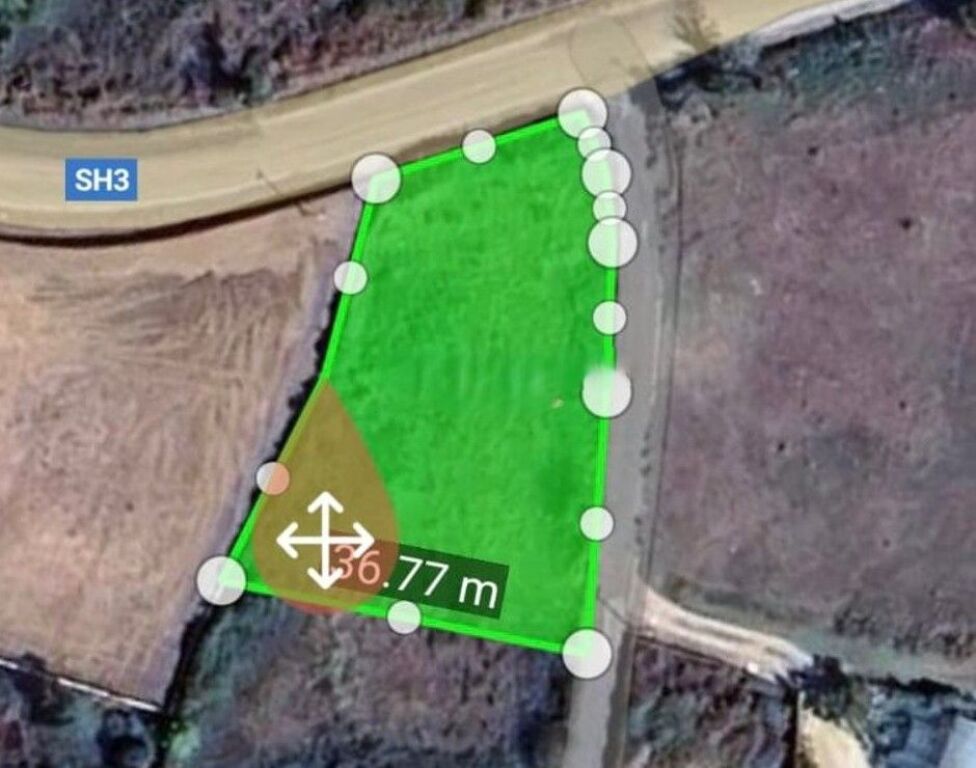 SHITET TOKË 1350 M² NË BËRZHITË ME SUPER AKSES