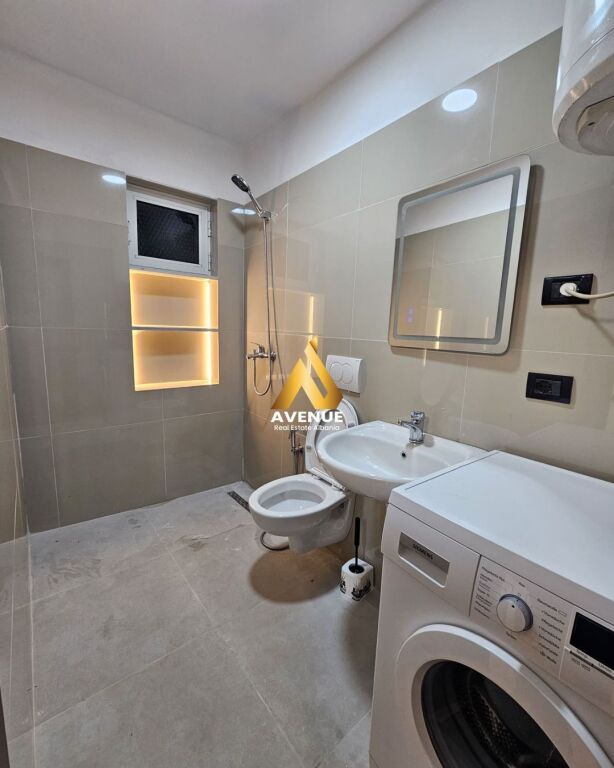 Jepet me qira Apartament 2+1, Irfan Tomini pranë Postës Shqiptare