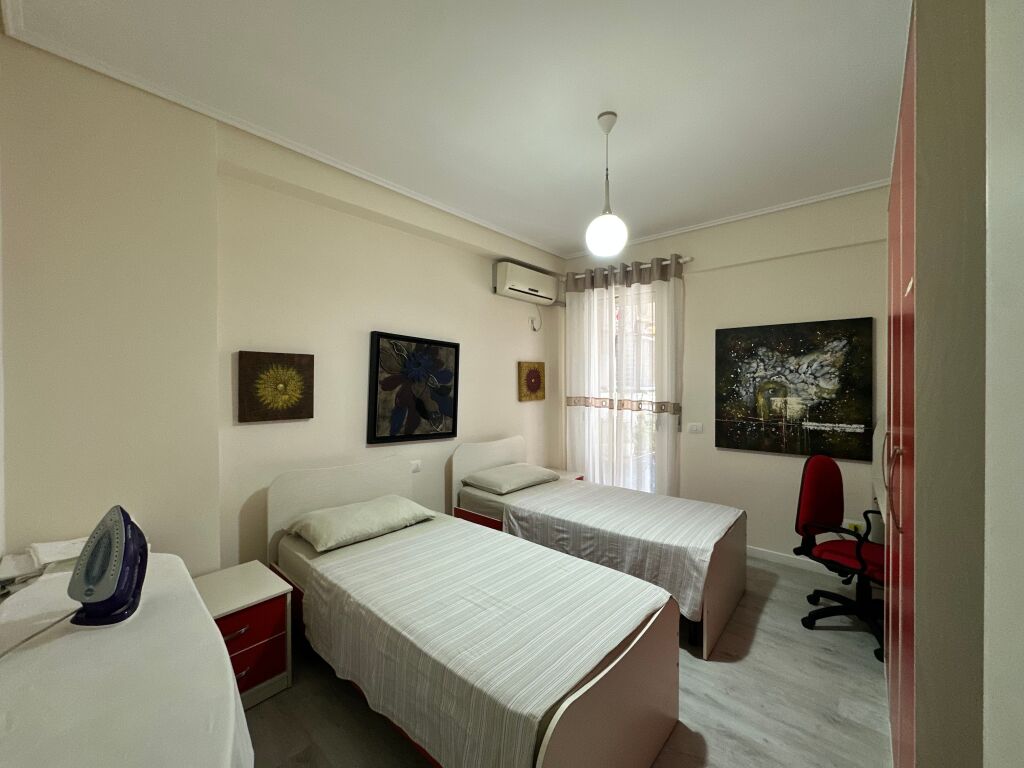 Apartament 2+1+2 për shitje në Lungomare Vij e Pare ,Pamje anësore nga Deti. 2160€ m2