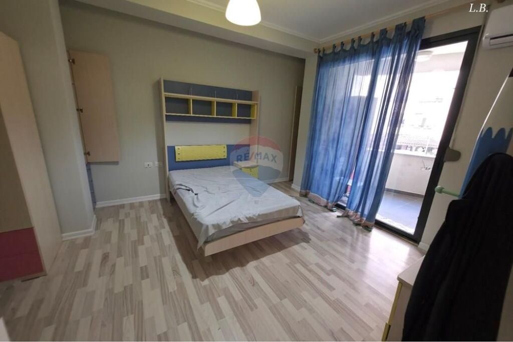 Jepet me Qira Apartament 2+1 – Komuna e Parisit