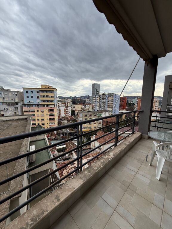 Appartamento 1+1 in affitto 📍Pazaro i ri