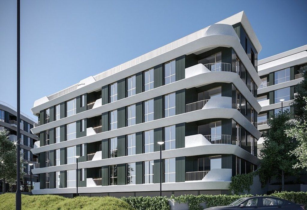 OKAZION! Shitet Apartament 2+1+2 të Liqeni Thatë