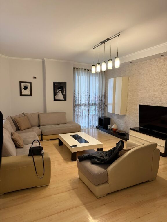 Apartament 2+1 me qira , 21 Dhjetori
