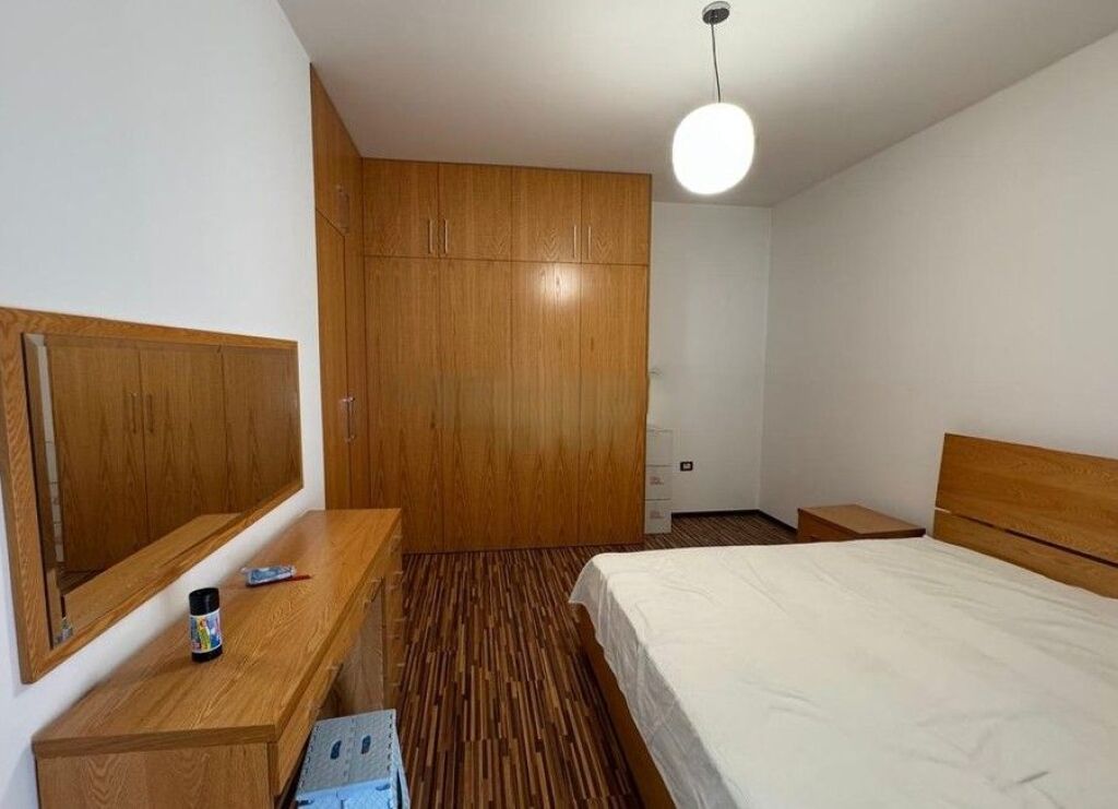 JEPET PER QIRA APARTAMENT 2+1 NE ASTIR