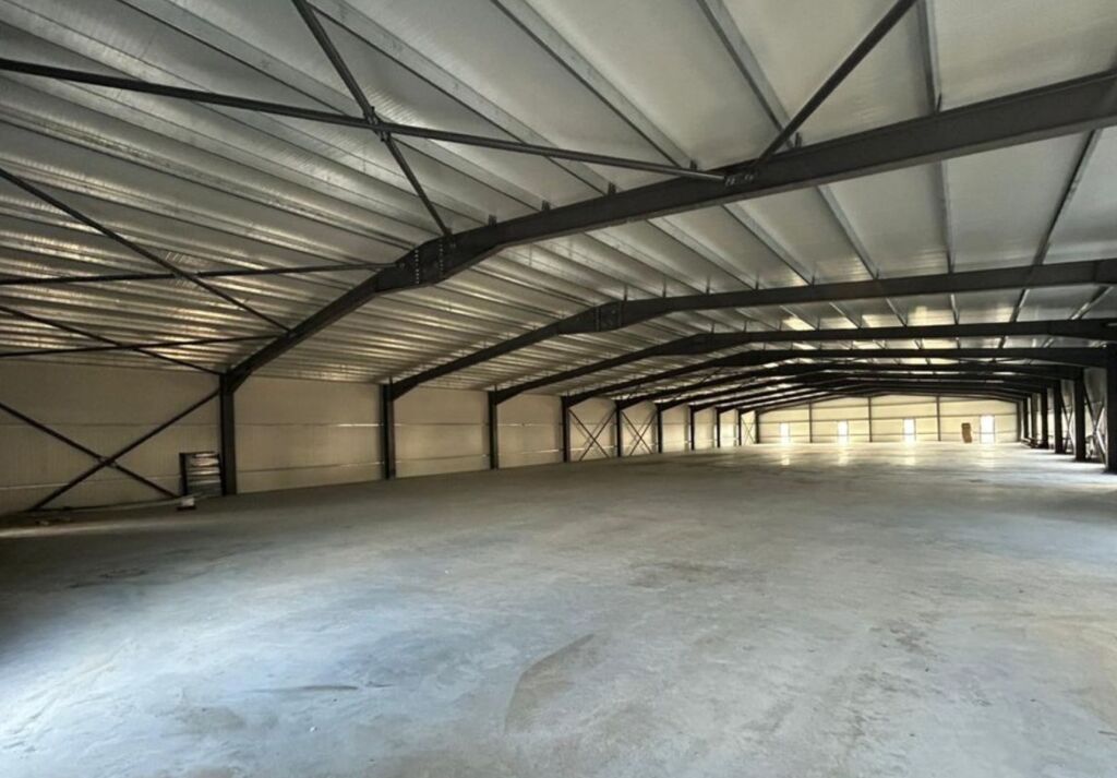 🏭 Kapanon industrial 2-katësh me qera