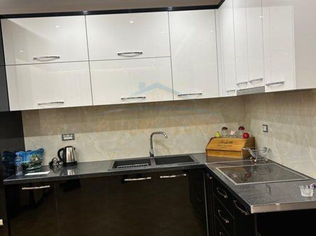 Qera,Apartament 2+1, Fresk, Tirane