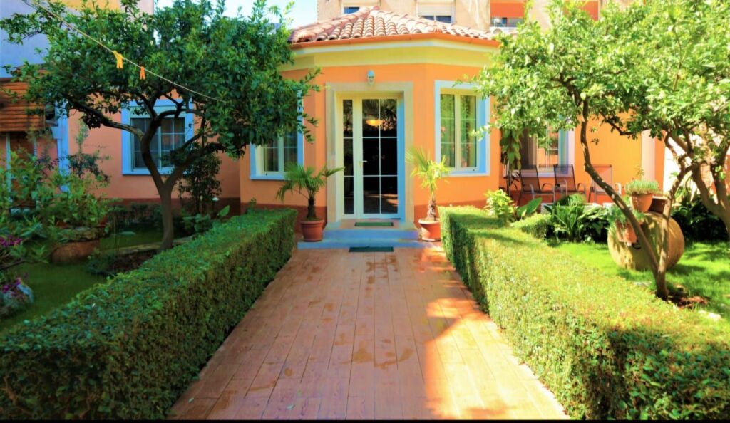 🏡 SHTËPI PRIVATE ME QIRA – Pazari i Ri