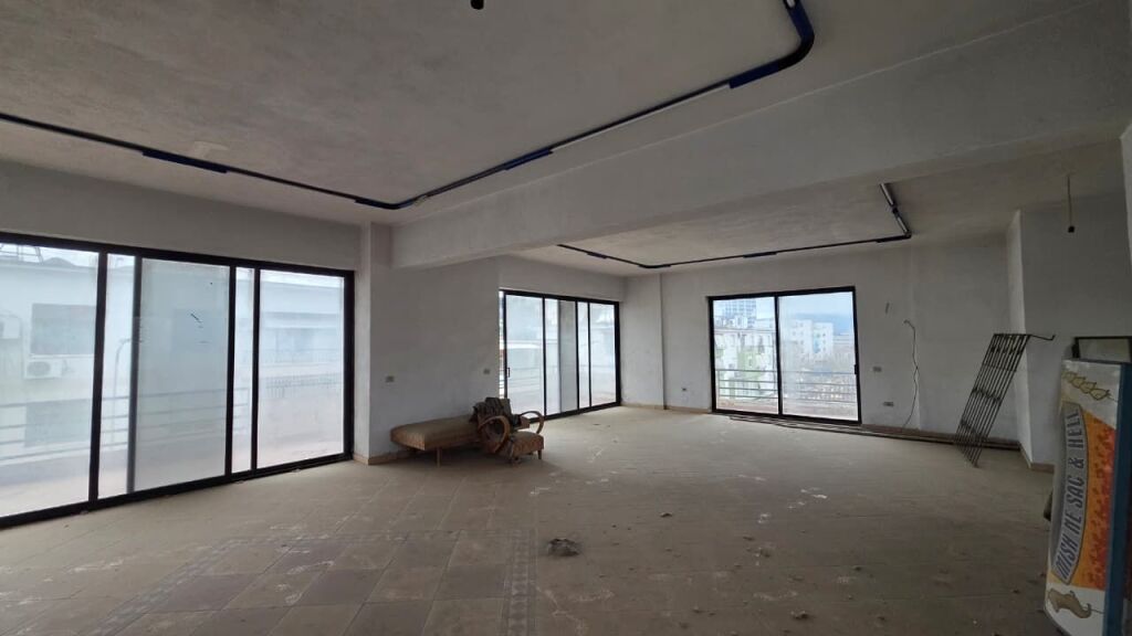 Vilë – Për Shitje- Rruga Ali Demi, pranë Bashkisë, Vlorë