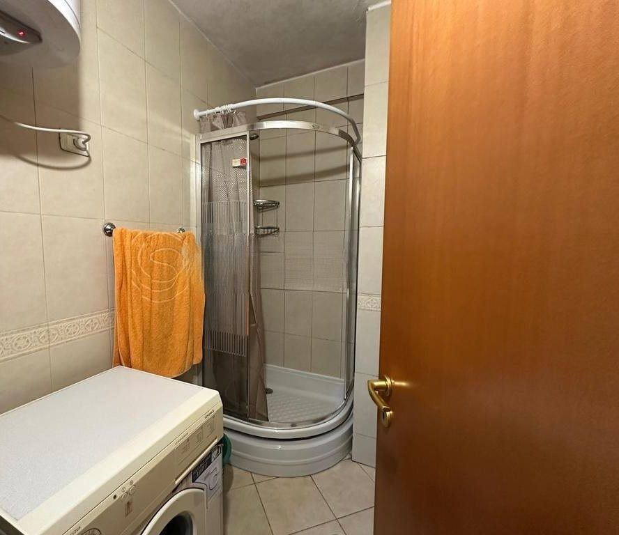 AFFITTASI DUPLEX 1+1 PRESSO IL PARCO DEL COMUNE DI PARIGI