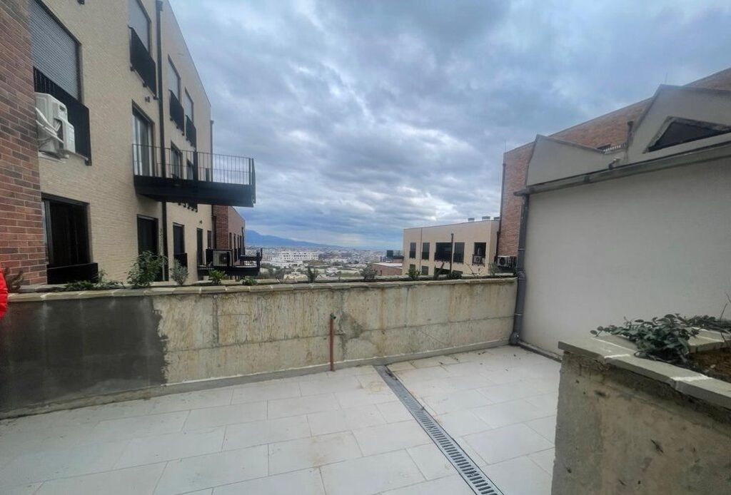 Shesim apartament 1+1 tek Kodra e Diellit!