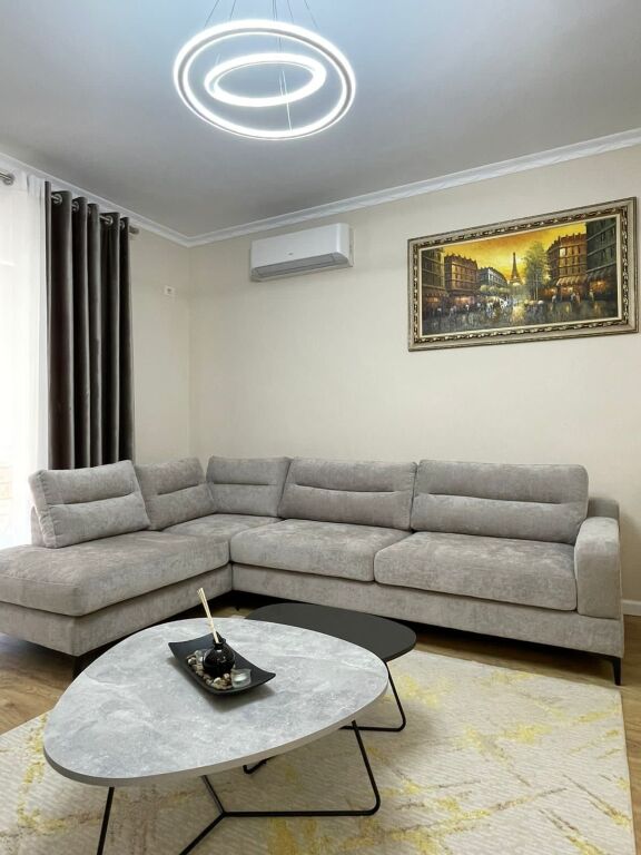 Apartament 2+1+2 me Post Parkimi – Rruga "Gramoz Pashko"21-Dhjetori