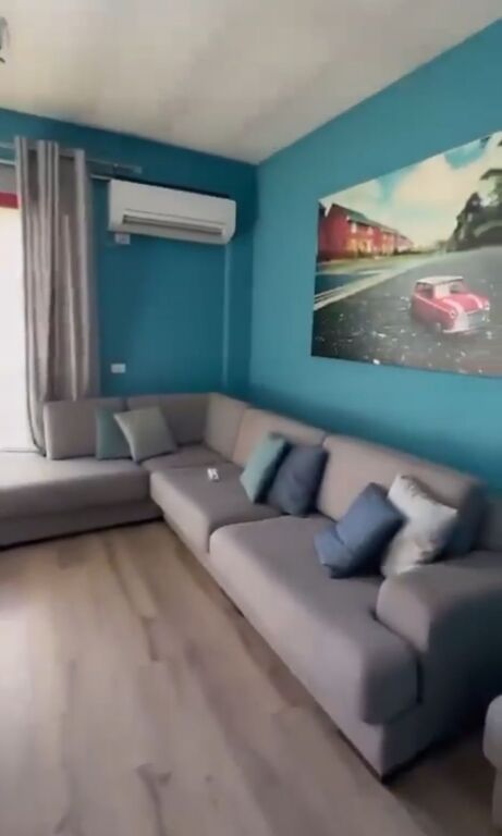 Pallatet e verdha , 1+1 per shitje