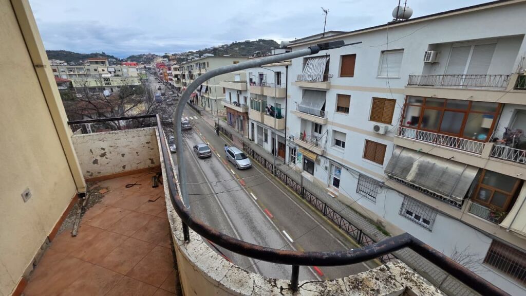 Vilë – Për Shitje- Rruga Ali Demi, pranë Bashkisë, Vlorë