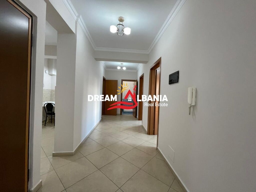 Jepet me qera ambient per zyra tek rruga e Kavajes, prane Garden Building (ID 42214500)