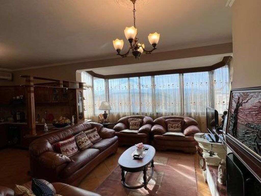 Shitet, Apartament 2+1, Zogu i Zi, Tirane