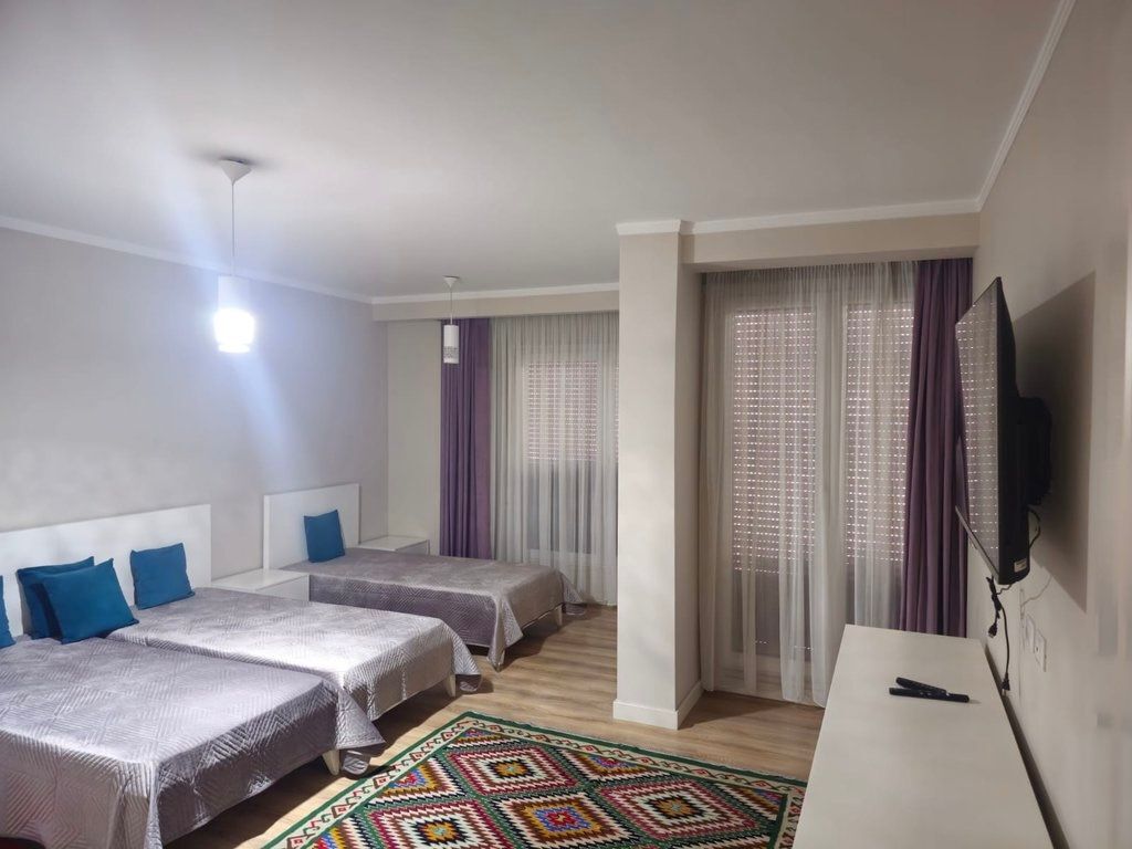 Apartament me qera 2+1+2 Liqeni Artificial