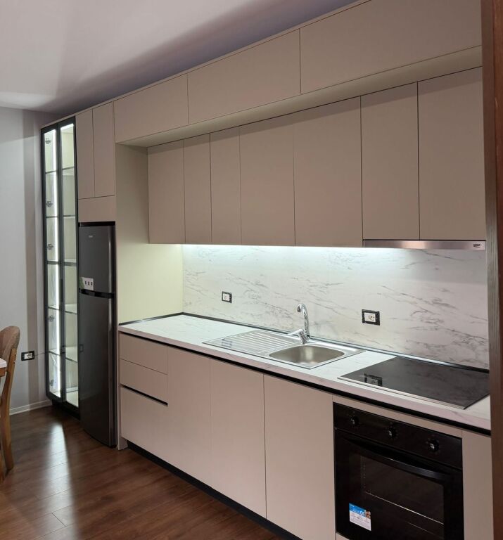 Jepet me qera 1+1 tek Bulevardi i ri (Jordan Misja)