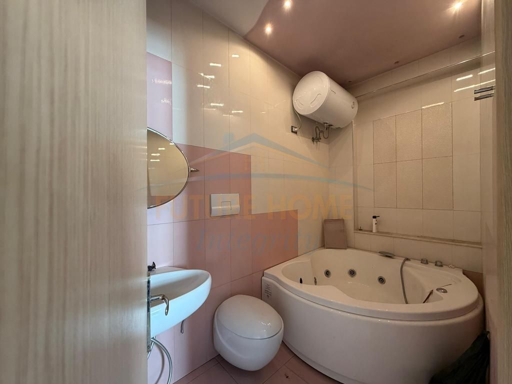 SHES APARTAMENT 3+1+2 TEK RRETHI I ASTIRIT