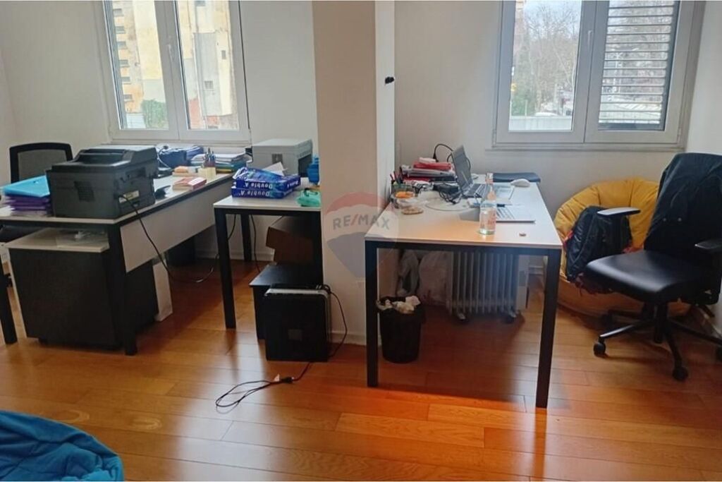 Office Space for Rent in Bllok