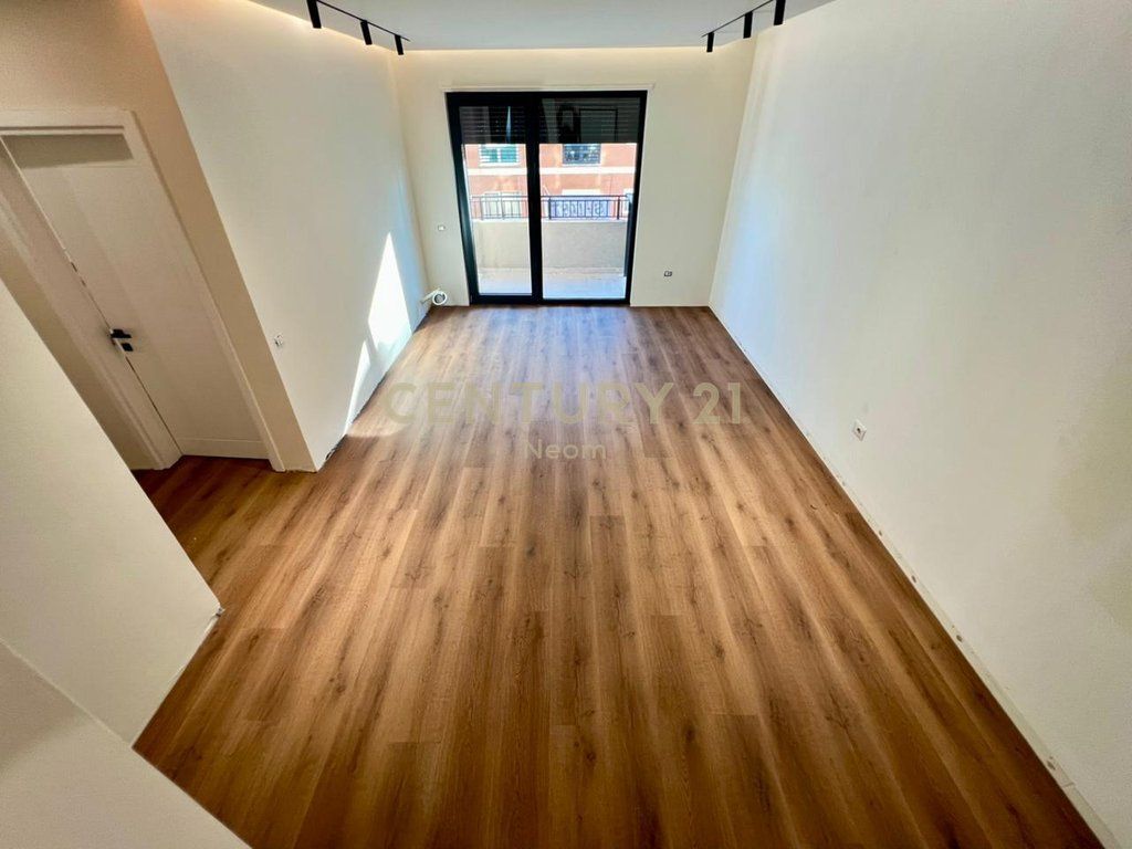 🏡 SHESIM – SUPER APARTAMENT 2+1+2 me POST PARKIMI | LIQENI THATË