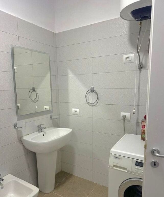 Zogu i Zi, appartamento 1+1 in affitto