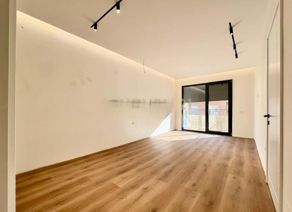 SHESIM SUPER APARTAMENT 2+1+2 me POST PARKIMI, LIQENI THATË‼️