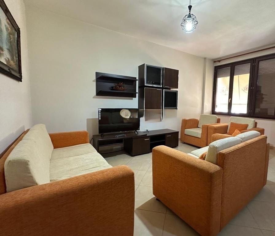 AFFITTASI DUPLEX 1+1 PRESSO IL PARCO DEL COMUNE DI PARIGI