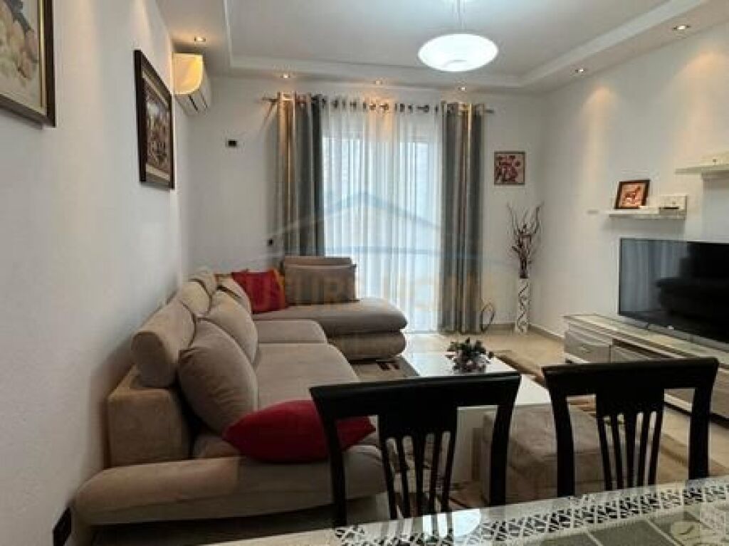 Affitto, Appartamento 2+1, Via Elbasani