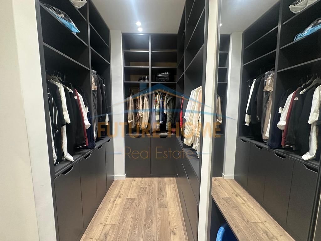 Qera, Apartament 3+1+2+Post Parkim, Rruga e Kosovarëve, Tiranë 2,300 €