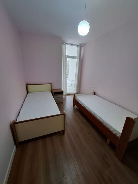 Jepet me Qera Apartament 2+1 Lagja 17 Ne Durres