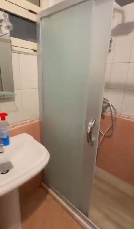 Pallatet e verdha , 1+1 per shitje