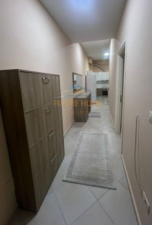 Qira, Apartament 1+1+Verande, Fresk, Tirane.