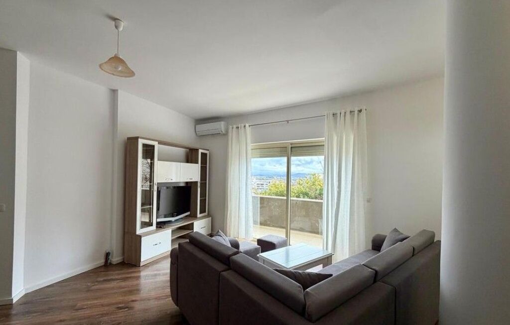 APARTAMENT 1+1 I PABANUAR ME PARE PER QIRA NE FRESK!