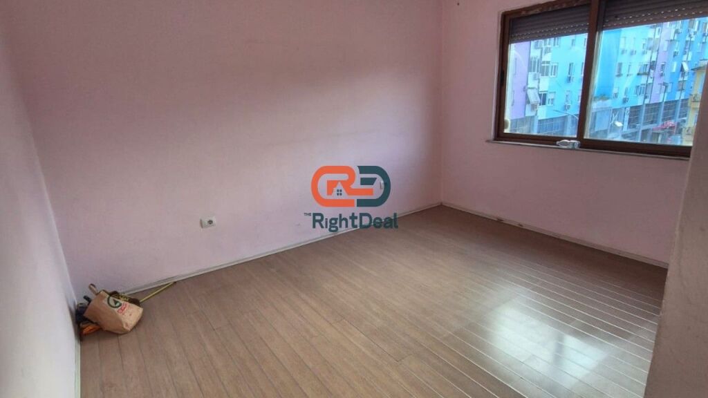 A Myslym Shyri, Appartamento 2+1 con Pianta Regolare in Vendita!!