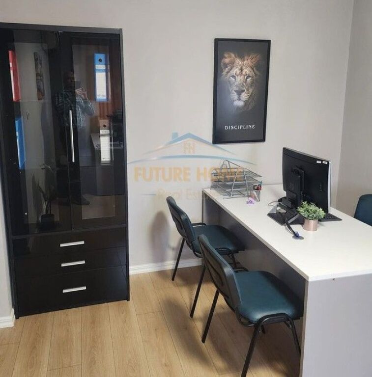 Qira, Ambient per Zyre, Rruga Myslym Shyri, Tirane.