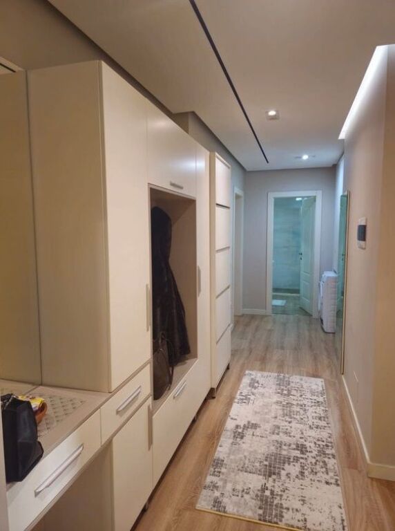 Apartament premium 2+1+2 (130 m²) me qira pranë Liqenit Artificial të Tiranës!