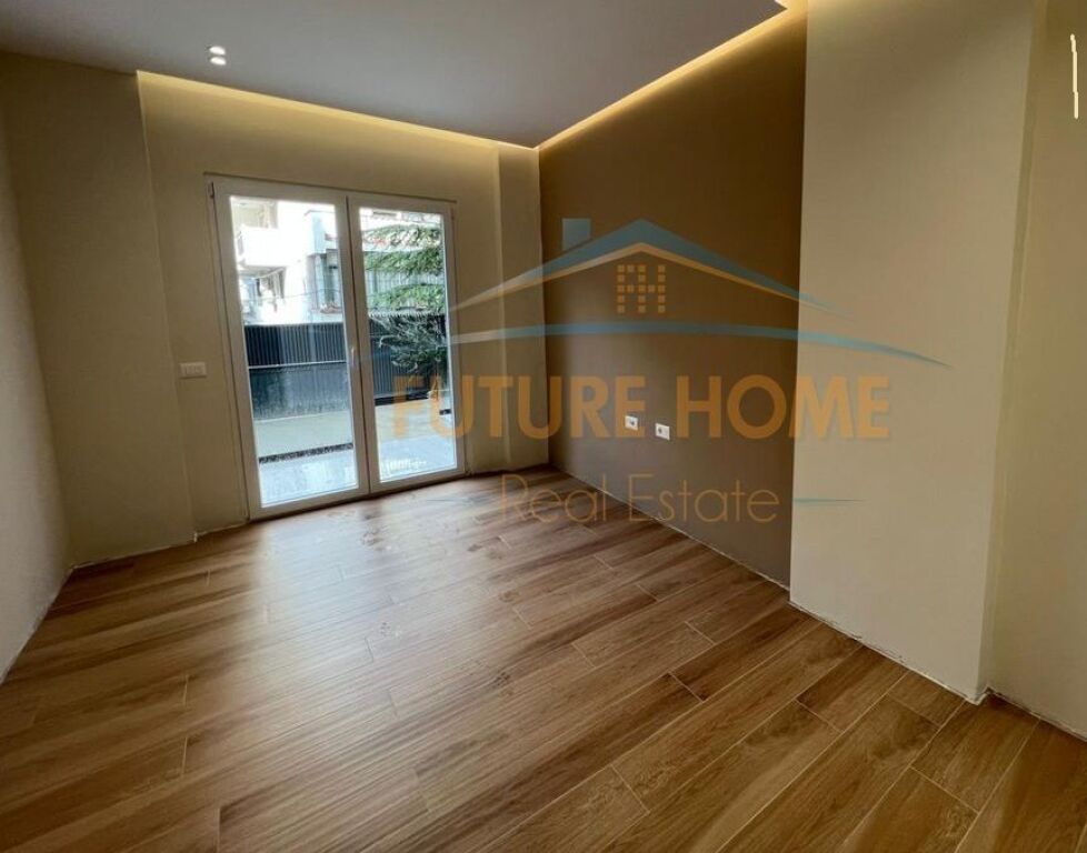 SHITET APARTAMENT 2+1 TEK KOMUNA E PARISIT