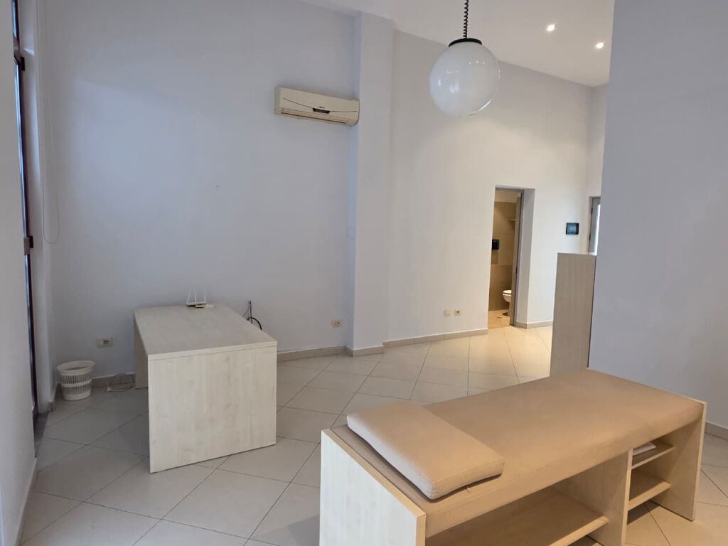 COMMERCIAL SPACE FOR SALE – DIBRËS STREET