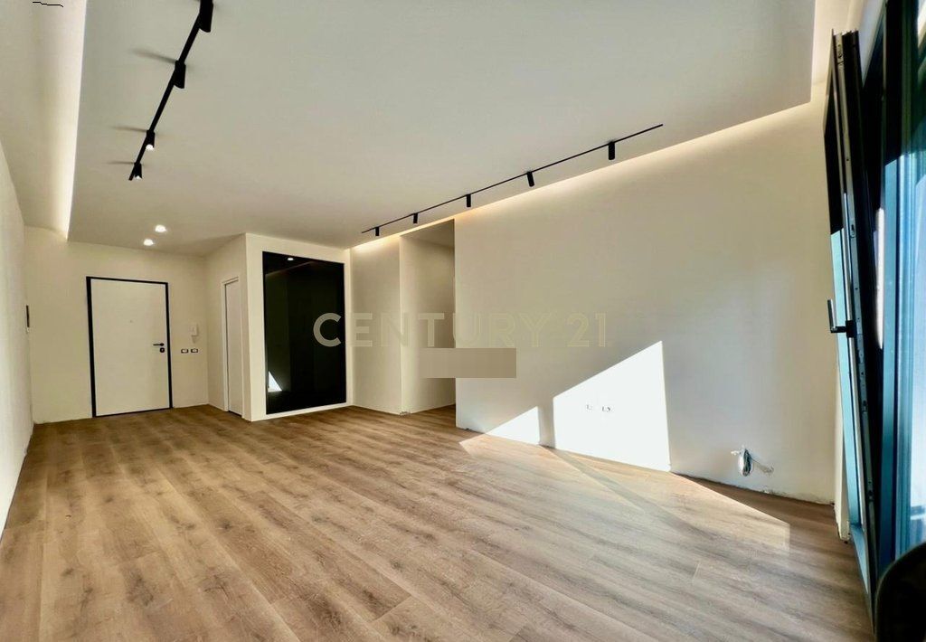 SHESIM SUPER APARTAMENT 2+1+2 me POST PARKIMI, LIQENI THATË‼️