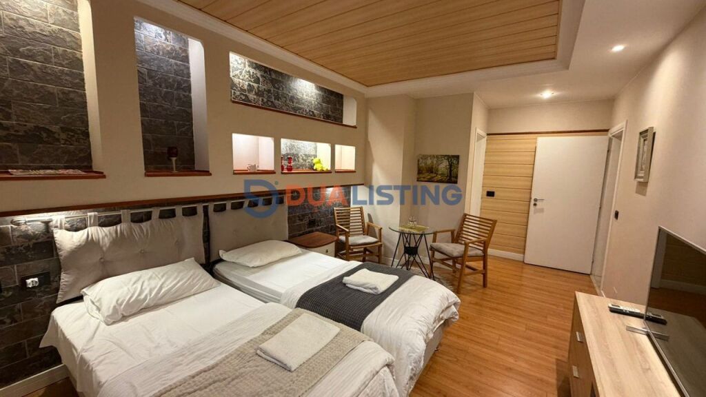 Shitet apartament i investuar për Airbnb – Qendër, 9-katëshe!