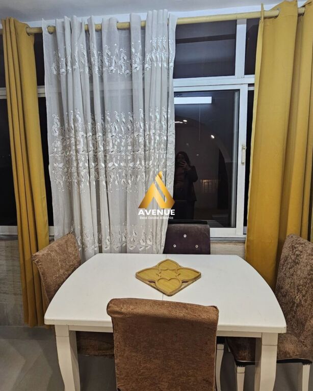 Jepet me qira Apartament 2+1, Irfan Tomini pranë Postës Shqiptare