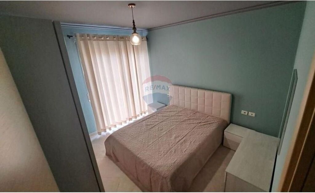 Apartament 2 + 1 me qira te Prokuroria e Tiranës