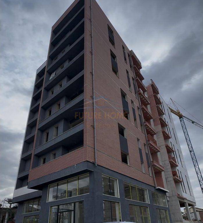 Shitet, Apartament 1+1 Fusha e Aviacionit, Tiranë.