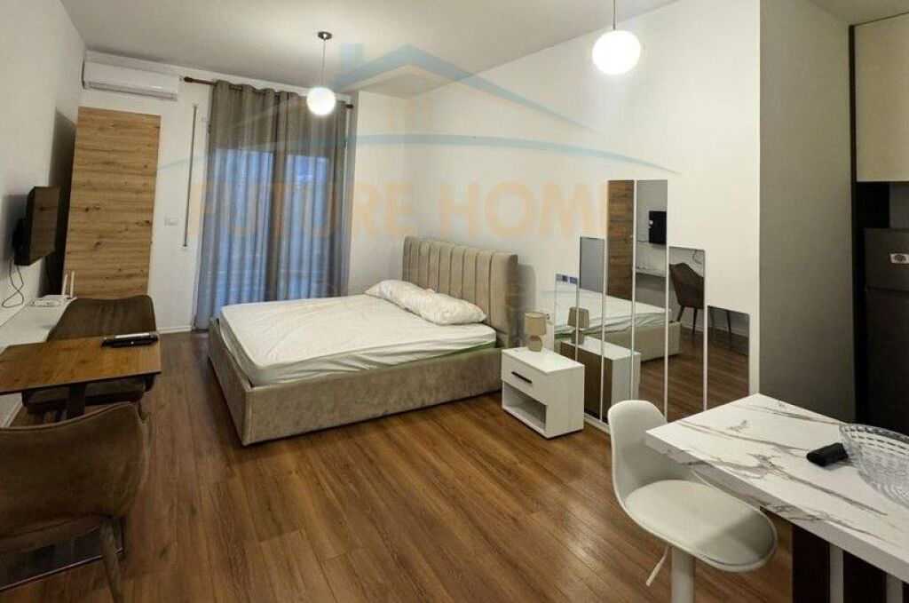 Shitet, Garsoniere, Kodra e Diellit, Tiranë